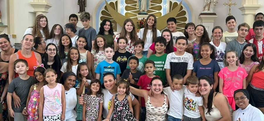 La comunità di Cariacica (Brasile) racconta…