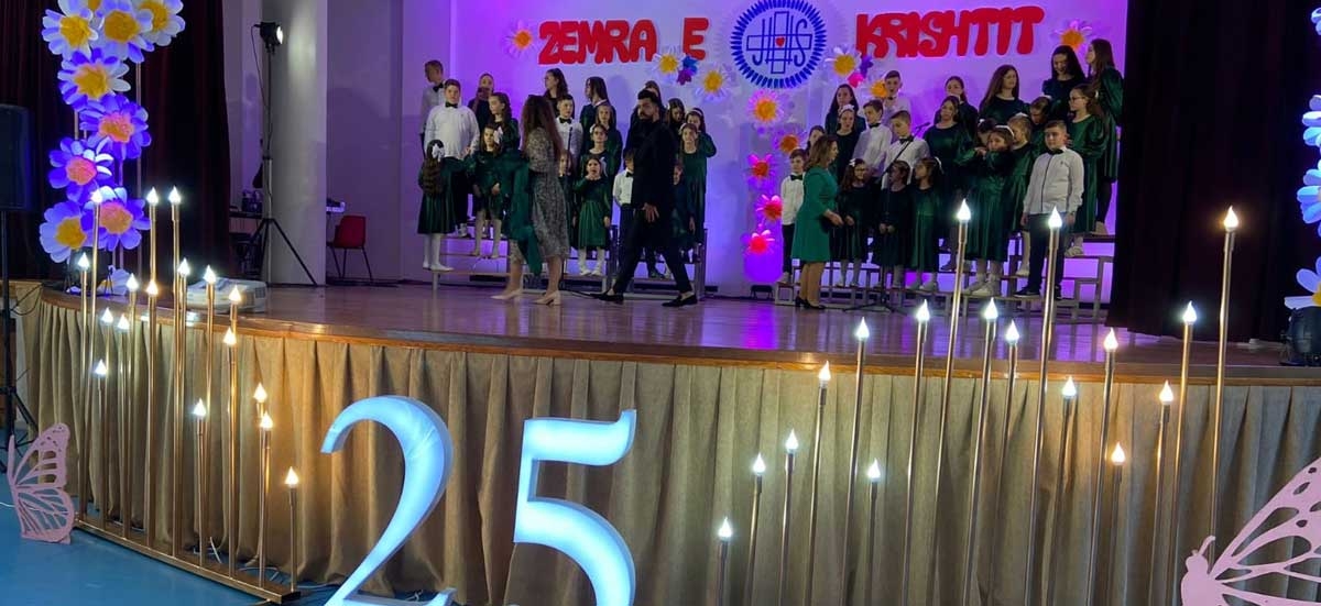 Venticinquesimo anniversario di fondazione della Scuola "Cuore di Cristo" a Scutari - Albania